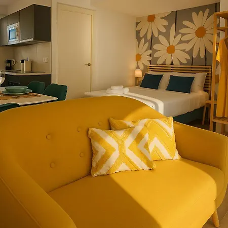 Apartman Skyline - With Breathtaking Views And